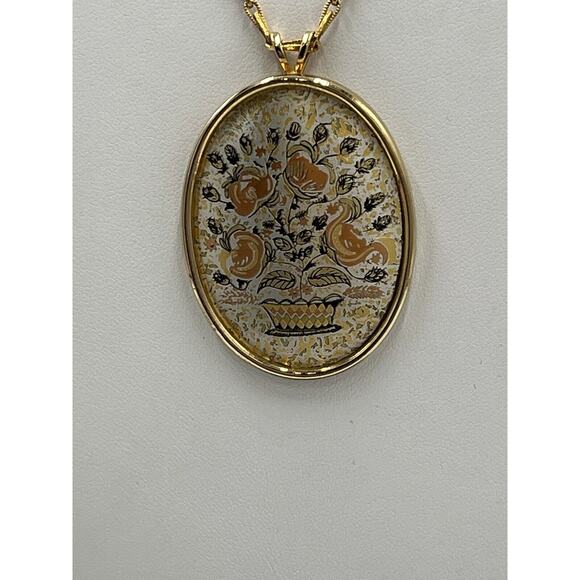 Reed & Barton Damascene Orange flowers Oval Pendant Gold Tone Necklace - Picture 9 of 13